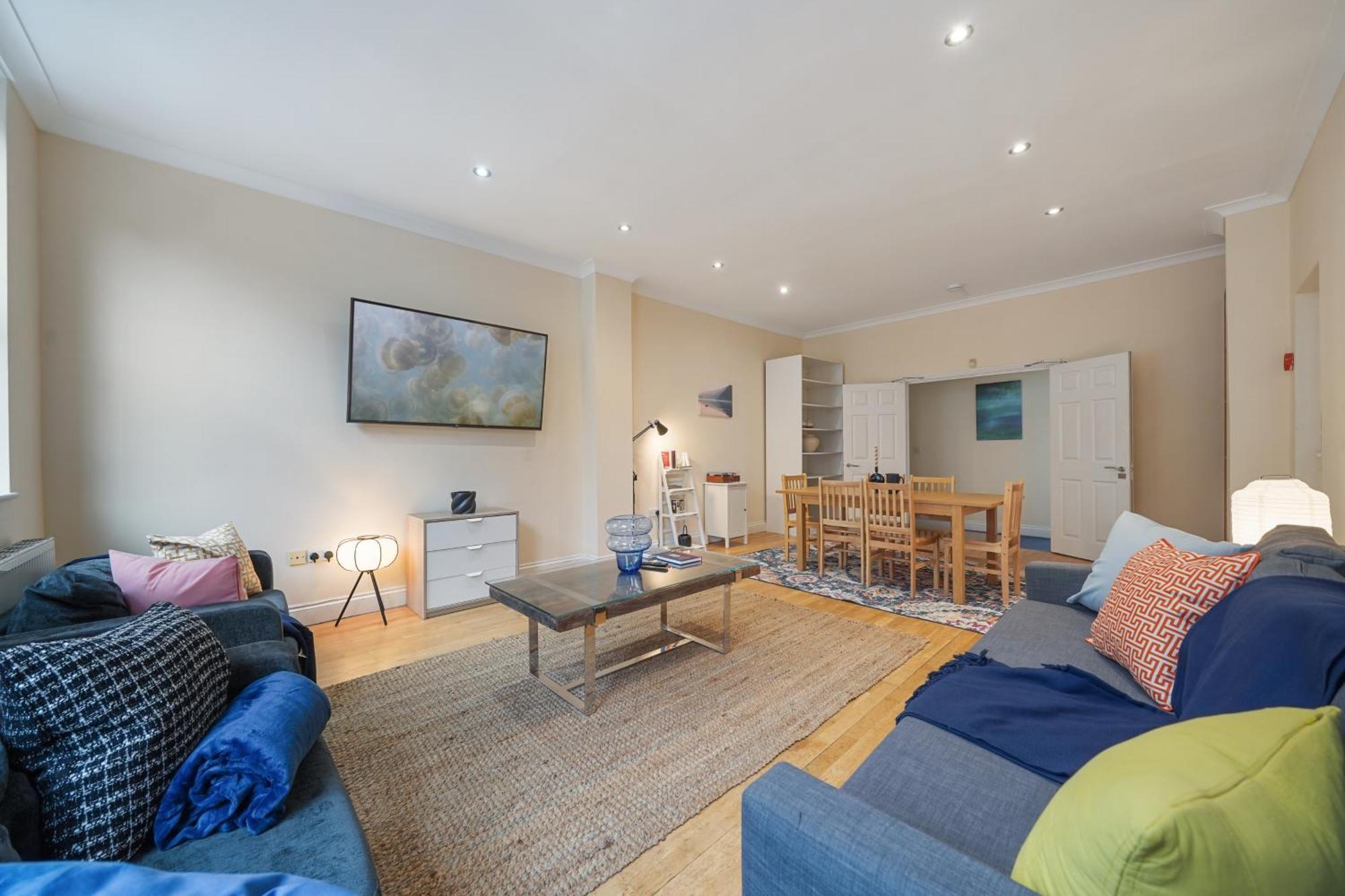 Apartmán The Chic Townhouse In Kings Cross!!! 3 Floors Londýn Exteriér fotografie